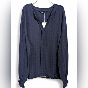 💙 NWT Dokotoo Navy Blue Textured Smocked Cuff V-Neck Blouse M 🌟